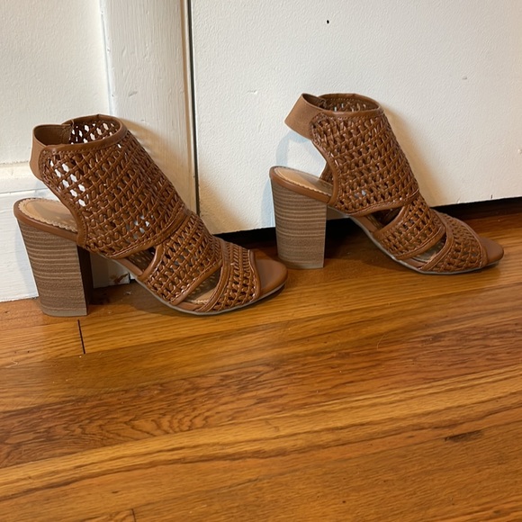 Lauren Conrad wedges. - Picture 2 of 6